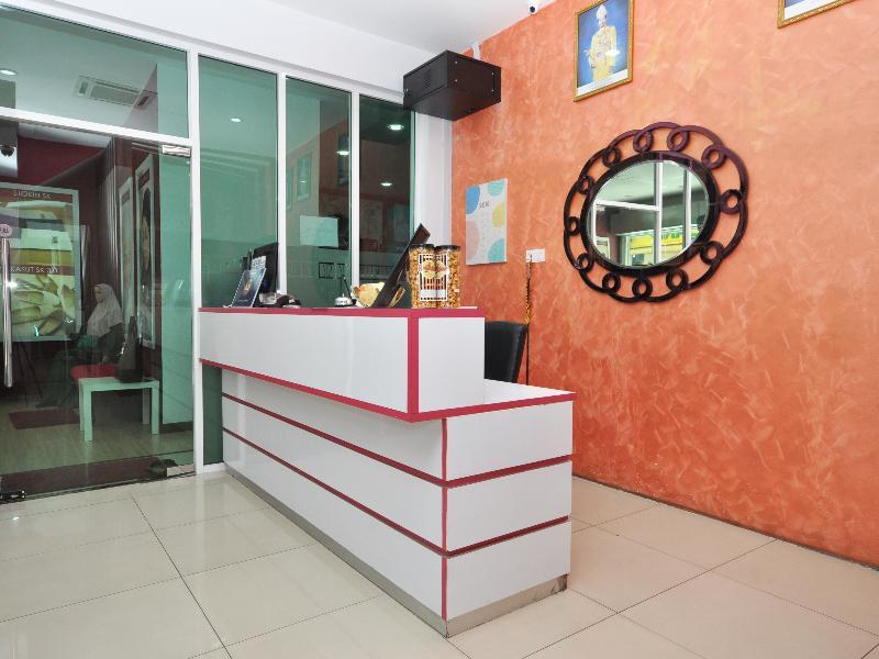Ada Hotel & Apartment Куала-Тренгану Экстерьер фото